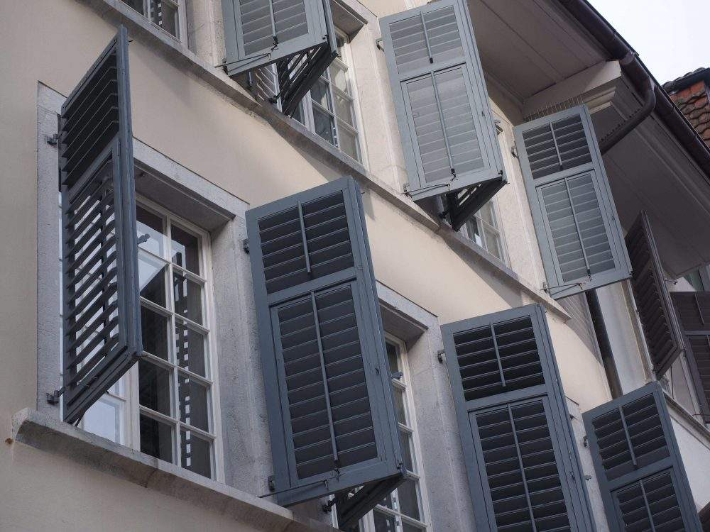 Volet et isolation : quel volet choisir pour une meilleure isolation phonique et thermique ?