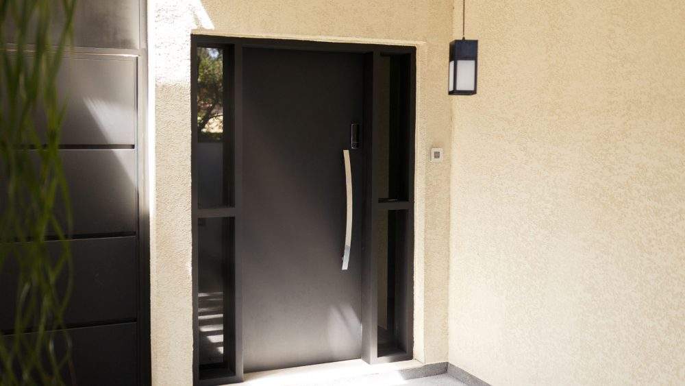 Porte d’entrée : PVC, alu ou bois ?