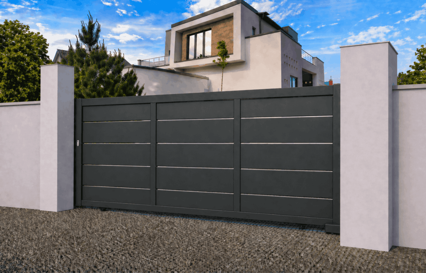 Portail coulissant aluminium décoratif - Soulaire