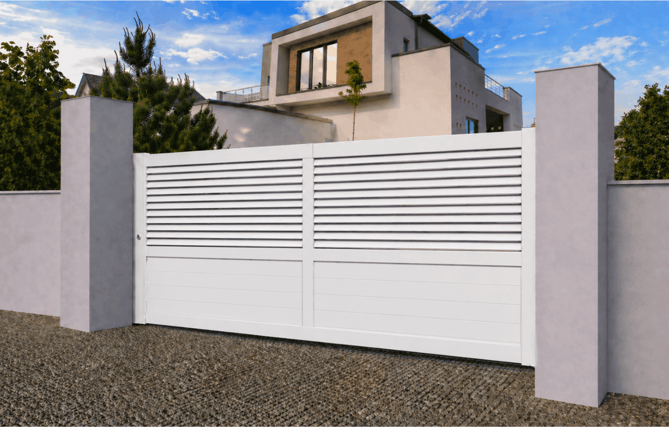 Portail coulissant aluminium plein - Matinal